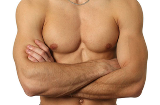 Erkekte Göğüs Eritme Nasıl Yapılır?